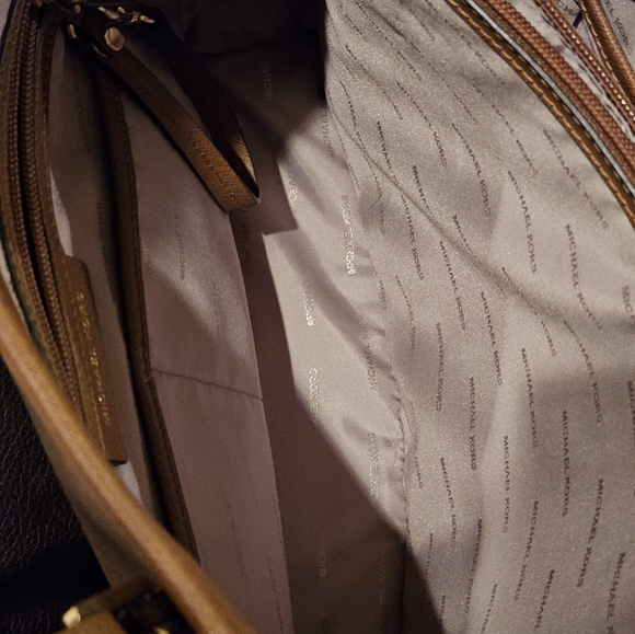 Michael Kors Shoulder Bag - Picture 5 of 7